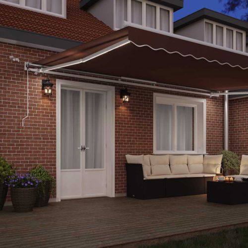 Автоматично прибираща се тента с LED, кафяв, 500x300 см