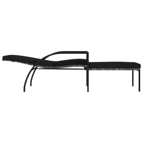 Шезлонги с поставки за крака, 2 бр, PE ратан, сиви