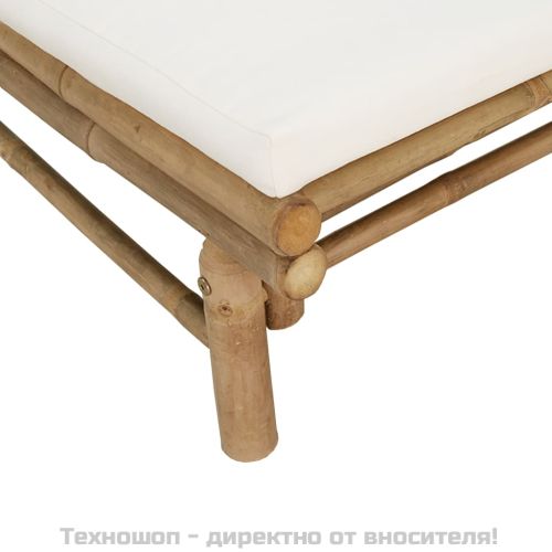 Градинска пейка с кремавобели възглавници, бамбук