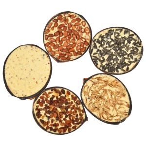 Храна за птици в кокосови половинки, 10 бр, 290 г