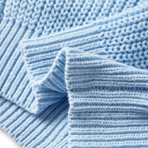 Детска жилетка, плетена, синя, 104