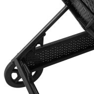 Шезлонг с колелца и шалте черен полиратан