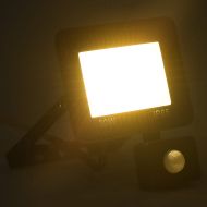 LED прожектор със сензор, 30 W, топло бяло